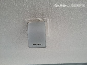 コンセントボックスまわりの塗装