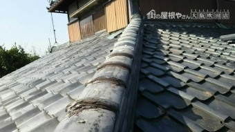 下屋根隅棟の様子