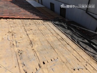 葺き替え工事 葺き土の清掃完了