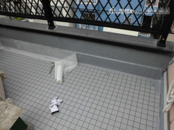 防水工事立ち上がり部分補強用メッシュシート張り