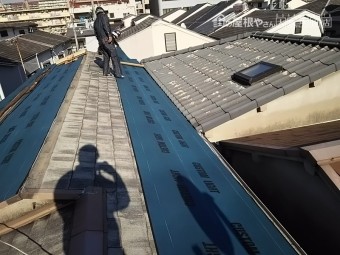 屋根カバー工事