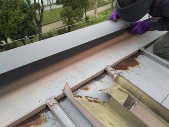 パラペット笠木板金取り換え工事