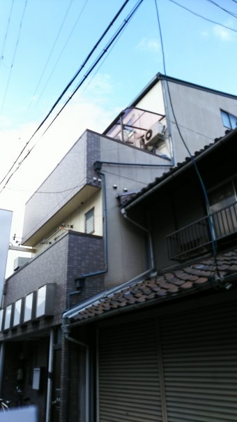 ポリカーボネート飛散