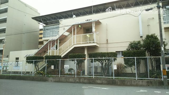 ポリカーボネート飛散
