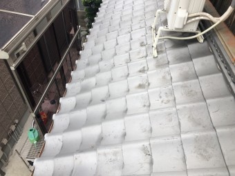 地瓦差替え