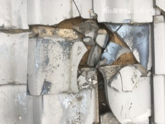 鬼瓦落下