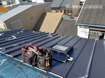 屋根カバー工事