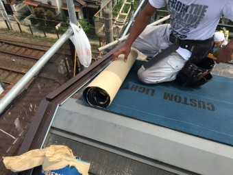 スレート屋根カバー工事