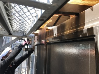 ポリカ波板を使用したベランダバルコニー