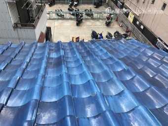 大阪市北区汚れと欠けの見られる瓦屋根の現場