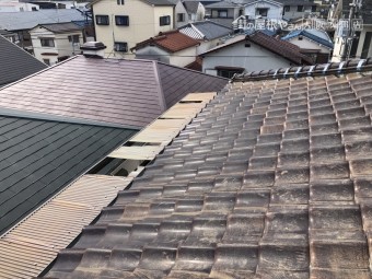 台風でベランダ波板のはがれ
