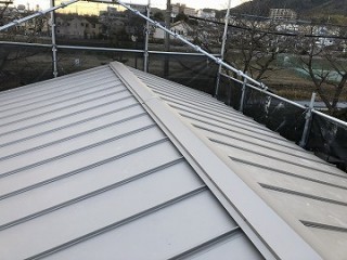 屋根葺き替え終了