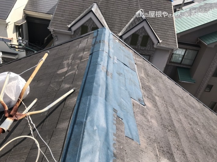 摂津市 台風被害 雨水が入り込まないように養生を行いました。