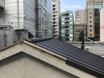 ケラバ板金