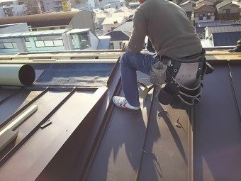 屋根カバー工事