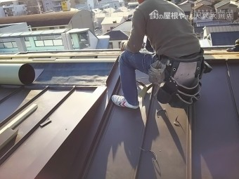 屋根カバー工事
