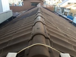 瓦屋根