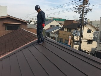 1年点検ガルバリウム鋼板屋根