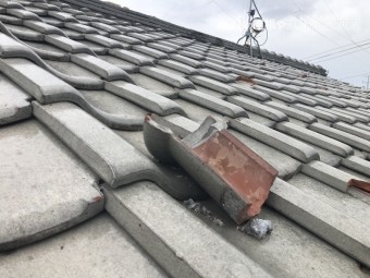 台風で被災した瓦屋根