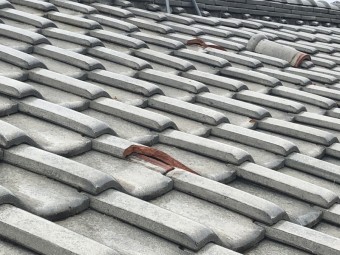 台風で被災した瓦屋根