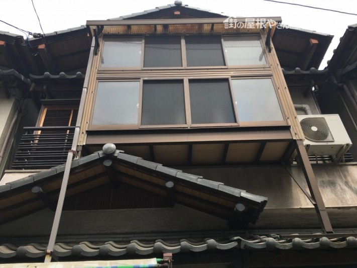 ポリカ波板を使用したベランダバルコニー