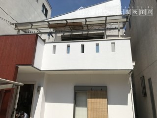 外壁塗装後の建物外観