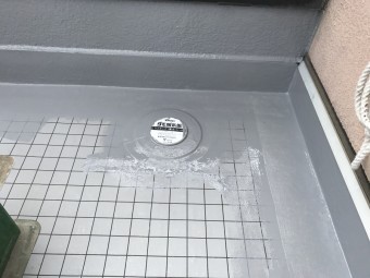 防水工事通気口廻り塗装