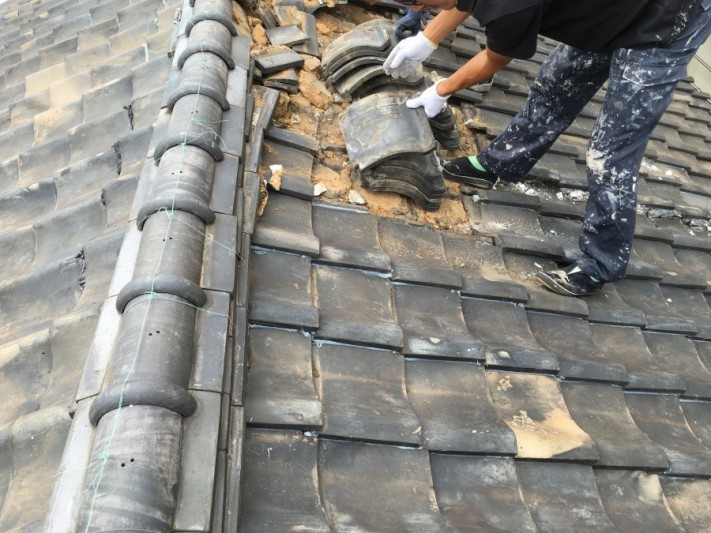 屋根葺き替え工事