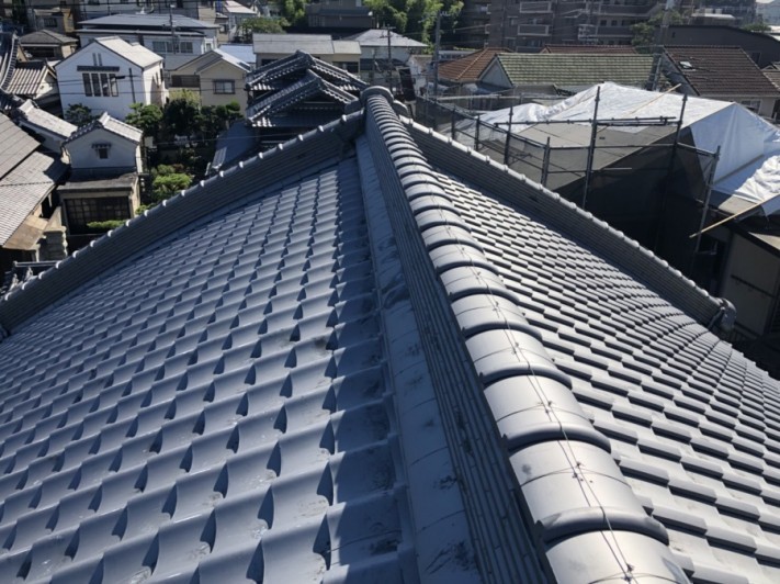 瓦屋根全貌