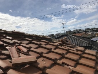 台風で被災した瓦屋根下り棟