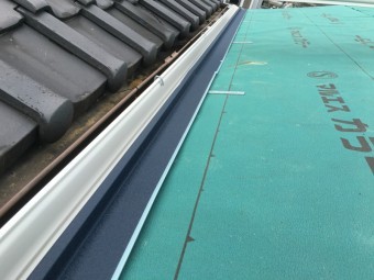 新しい雨樋設置