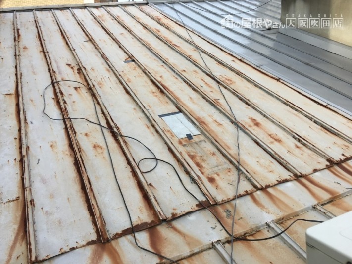 瓦棒屋根の雨漏りによるサビなどの劣化