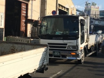 工事車両トラック