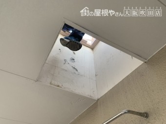 屋上への出入り口
