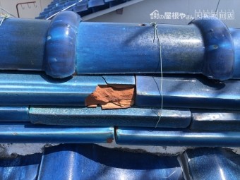劣化による瓦の割れやはがれ