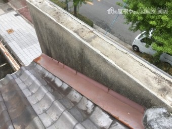 パラペット立ち上がり部分の劣化した板金