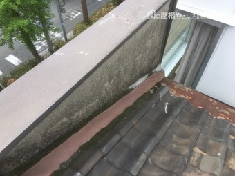 パラペット立ち上がり部分の劣化した板金
