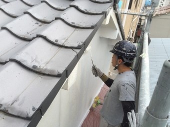 ローラーで外壁塗装
