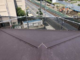 ガルバリウム鋼板屋根完成