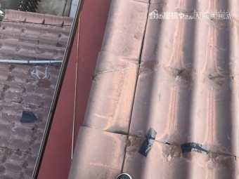 劣化した金属屋根