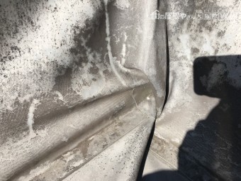 既存屋上塩ビシート防水劣化の様子
