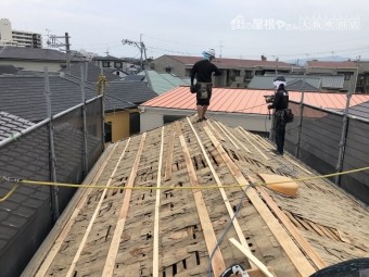 下地胴縁、杉貫板