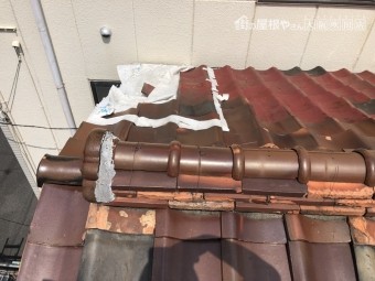 瓦屋根