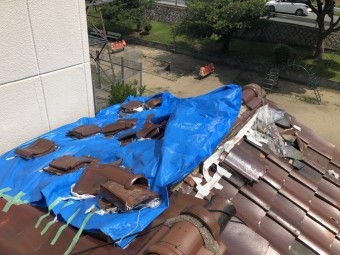 瓦屋根ブルーシート