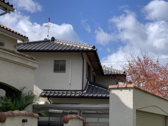 瓦屋根