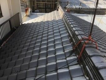 経年劣化した大屋根