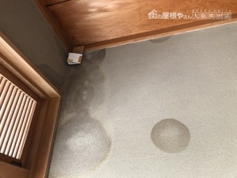 玄関壁雨染み