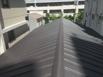 ガルバリウム鋼板施工完了