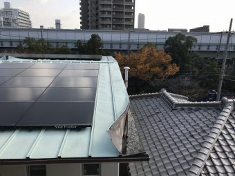 劣化した金属屋根