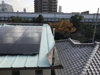 劣化した金属屋根
